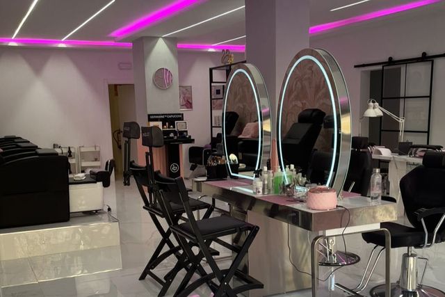 Beauty Salon